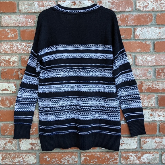 Vince. Oversized V-Neck Striped Sweater Size XS - Picture 12 of 13